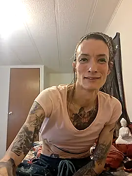 Snapshot of MaitressePomme3 chatting on January 7, 12:37 am MaitressePomme3 online show from January 7, 12:37 am