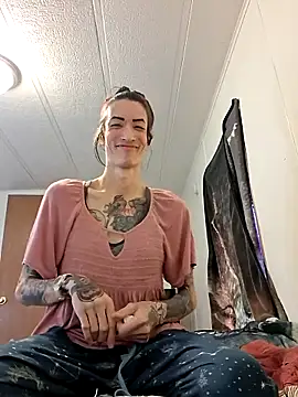 Snapshot of MaitressePomme3 chatting on November 18, 3:37 pm MaitressePomme3 online show from November 18, 3:37 pm