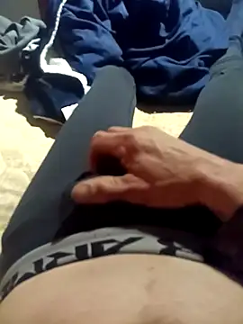 Snapshot of Iwantitnow3 chatting on November 28, 12:27 pm Iwantitnow3 online show from November 28, 12:27 pm