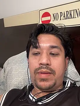 Snapshot of Jhonneeey chatting on November 17, 1:09 am Jhonneeey online show from November 17, 1:09 am