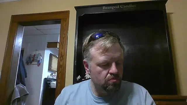 TheOneDonShaun online show from April 11, 2:52 am