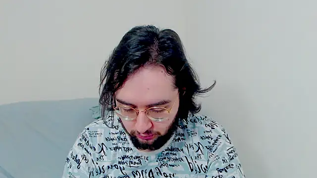 eren jaeger2000 online show from January 17, 2:04 am