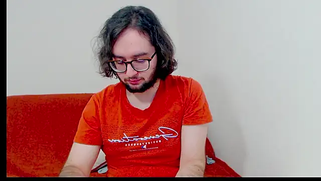 eren jaeger2000 online show from March 13, 3:33 am