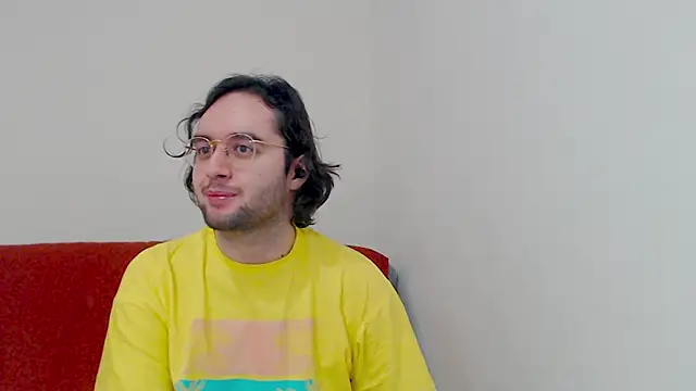 Snapshot of eren_jaeger2000 chatting on November 30, 3:07 am eren jaeger2000 online show from November 30, 3:07 am