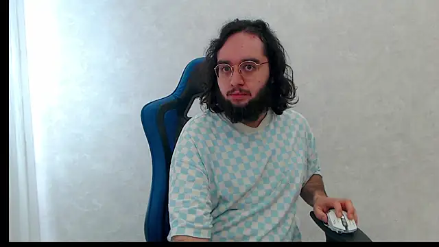 eren jaeger2000 online show from June 2, 2:44 am