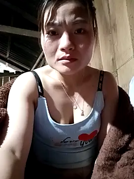 Lee-Thee online show from November 18, 12:04 am