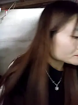 Lee-Thee online show from December 22, 1:50 am