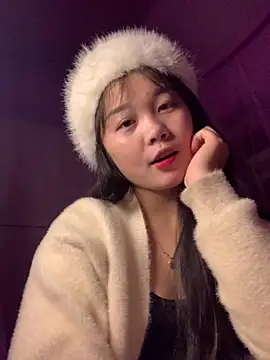 Baa-bee22 online show from February 10, 1:15 am