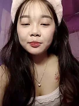 Baa-bee22 online show from May 10, 12:47 am