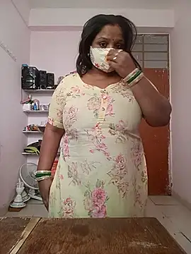 CUTE-LOVE-SWEETS online show from February 18, 4:10 am