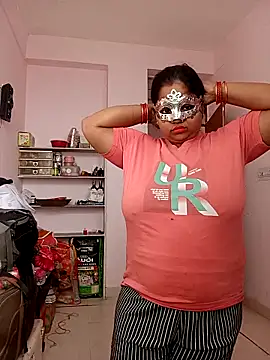 CUTE-LOVE-SWEETS online show from February 13, 4:01 am