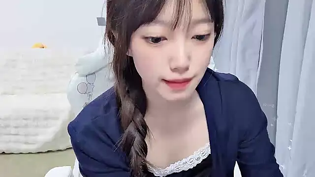 Snapshot of yuyayayu chatting on January 6, 11:58 am yuyayayu online show from January 6, 11:58 am