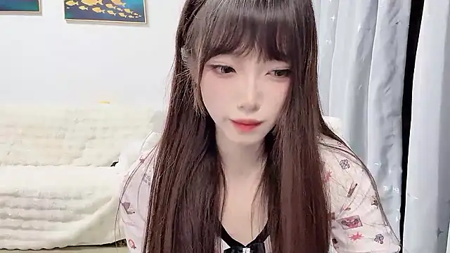 yuyayayu online show from January 17, 1:58 pm