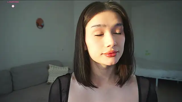 SoftLuna online show from November 21, 4:44 am