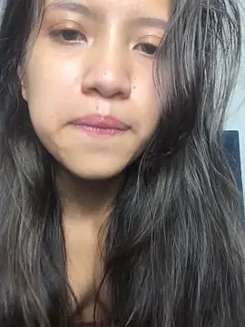 Snapshot of I-Am-Vilu chatting on December 17, 6:51 am I-Am-Vilu online show from December 17, 6:51 am