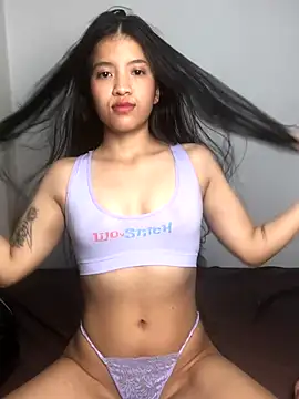 Snapshot of I-Am-Vilu chatting on November 20, 5:41 am I-Am-Vilu online show from November 20, 5:41 am