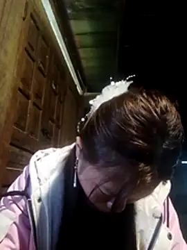 Snapshot of yu-zhen chatting on November 18, 3:10 am yu-zhen online show from November 18, 3:10 am