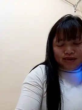 Snapshot of Ava-120 chatting on February 7, 2:03 pm Ava-120 online show from February 7, 2:03 pm