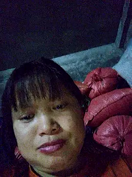 Snapshot of Ava-120 chatting on January 15, 1:36 pm Ava-120 online show from January 15, 1:36 pm