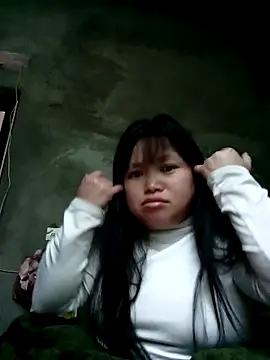 Snapshot of Ava-120 chatting on February 2, 3:49 am Ava-120 online show from February 2, 3:49 am