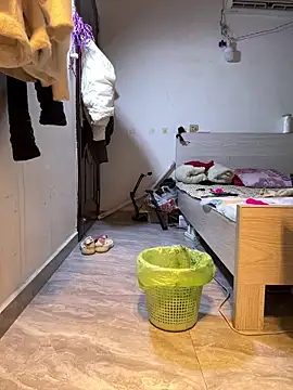 Yes-Baby-A online show from December 16, 1:59 pm