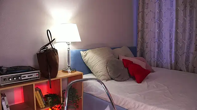 Shadow Lotus online show from January 8, 12:00 pm