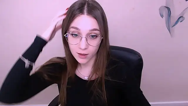 MillaTems  online show from January 8, 12:00 pm