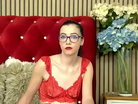 IvyCole online show from December 5, 5:17 am