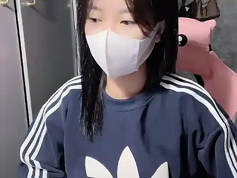 Snapshot of Hellen2999 chatting on November 26, 2:33 am Hellen2999 online show from November 26, 2:33 am