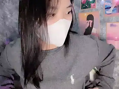 Snapshot of Hellen2999 chatting on December 3, 5:19 am Hellen2999 online show from December 3, 5:19 am