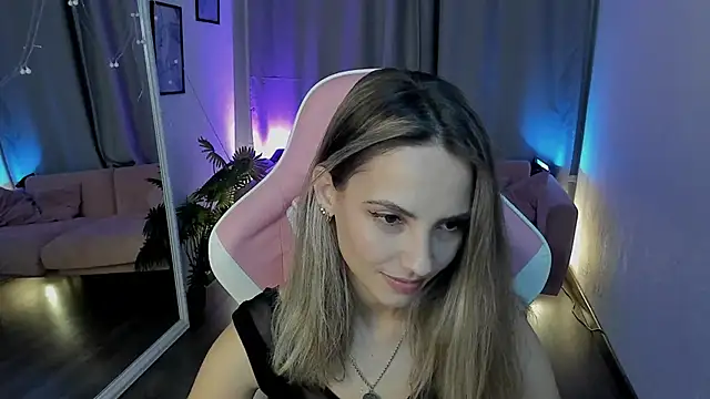 amelia meili online show from December 2, 1:02 pm