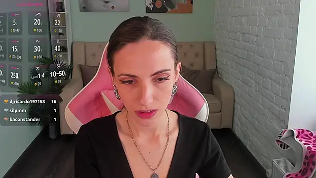 amelia meili online show from May 27, 10:44 am