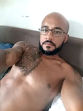 Snapshot of blackmamba3887 chatting on November 24, 10:37 am blackmamba3887 online show from November 24, 10:37 am