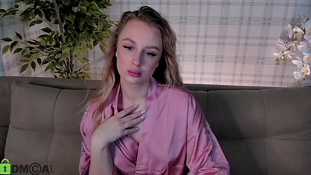 KiraRuiz online show from February 26, 1:16 am