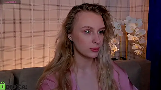 KiraRuiz online show from February 28, 12:43 am