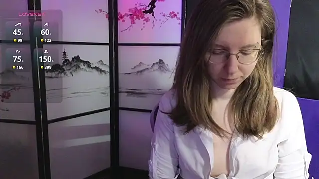 Snapshot of scarlettsrose chatting on June 18, 8:35 am scarlettsrose online show from June 18, 8:35 am