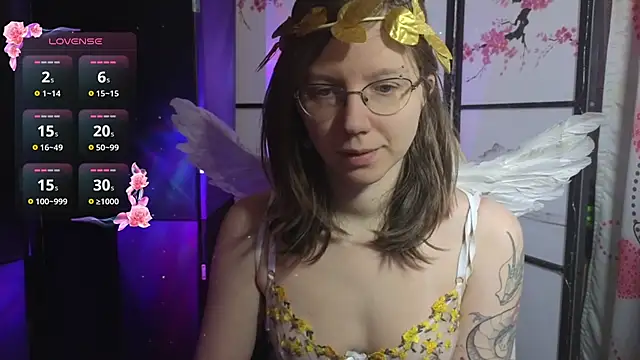 scarlettsrose online show from February 14, 11:32 am