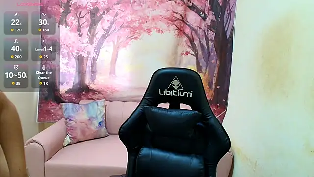 Emma latinasexy18 online show from November 28, 6:30 pm