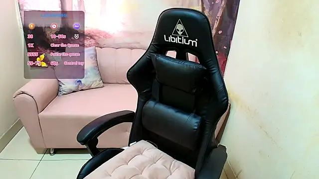 Snapshot of Emma_latinasexy18 chatting on February 4, 6:36 pm Emma latinasexy18 online show from February 4, 6:36 pm