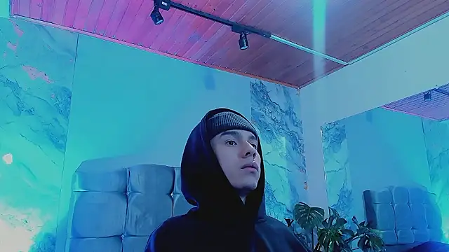 James Adams 01 online show from March 5, 12:35 pm