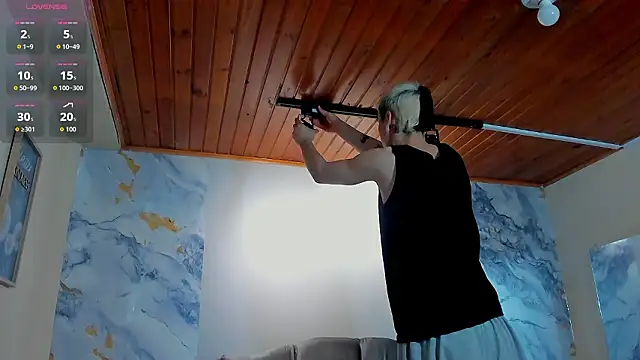 James Adams 01 online show from March 11, 4:06 am