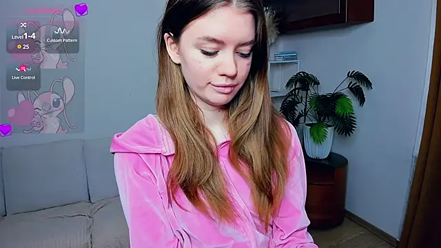 AngelesBenitz online show from February 11, 7:52 am