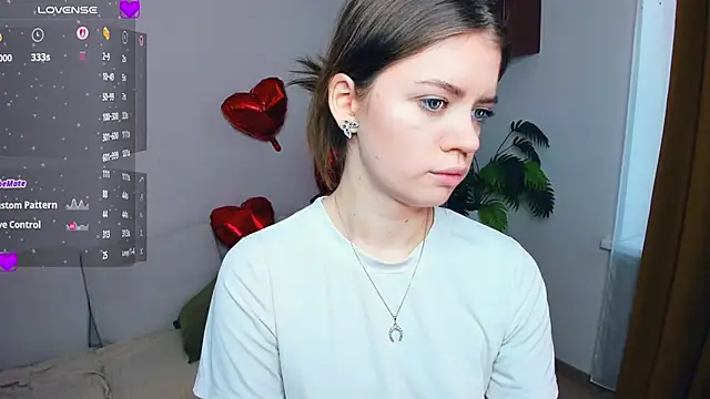 AngelesBenitz online show from February 18, 7:17 am