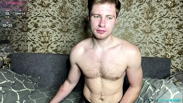 Maxhornyblondieman online show from May 16, 6:40 pm