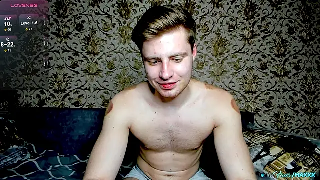 Maxhornyblondieman online show from March 14, 8:04 pm