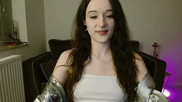 Tinybutt5368 online show from February 19, 4:59 pm