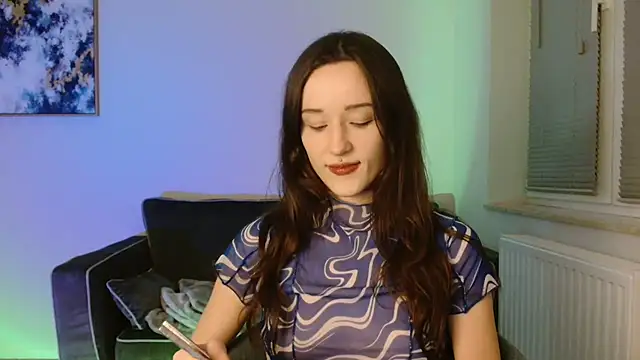 Tinybutt5368 online show from December 1, 9:04 pm