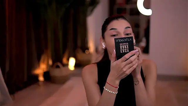 LuvCaprice online show from February 9, 3:10 pm