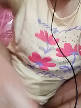 Snapshot of rupamim chatting on December 20, 10:18 am rupamim online show from December 20, 10:18 am