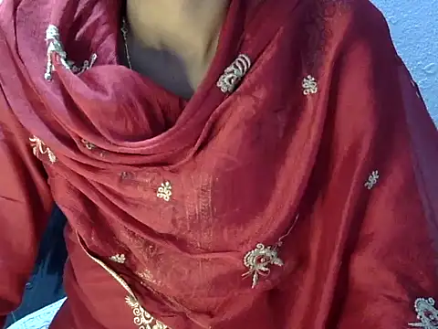 Snapshot of Saheba_S chatting on February 25, 11:59 pm Saheba S online show from February 25, 11:59 pm